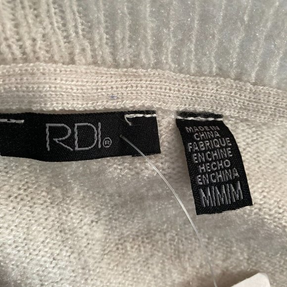 #61 RDI Sweater Womens Size Medium White Vneck Pullover - Picture 3 of 8